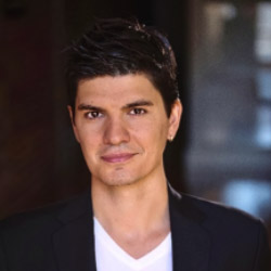Efe Peker
